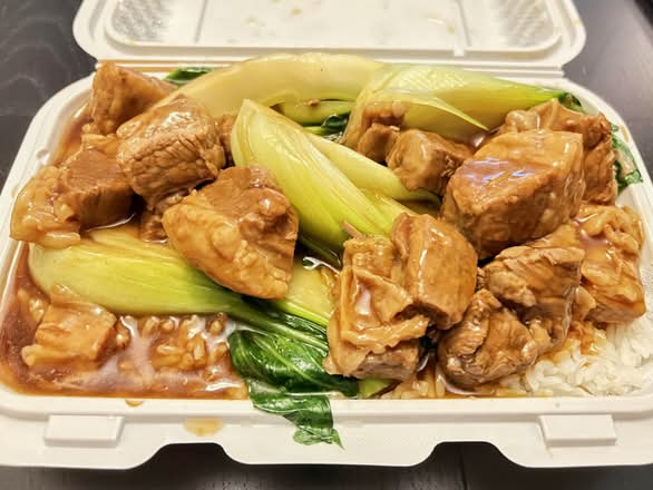Beef Brisket on Rice 柱侯牛腩飯